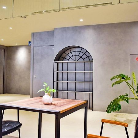 Talmud Business Hotel - Zhongshan Taichung Exterior photo