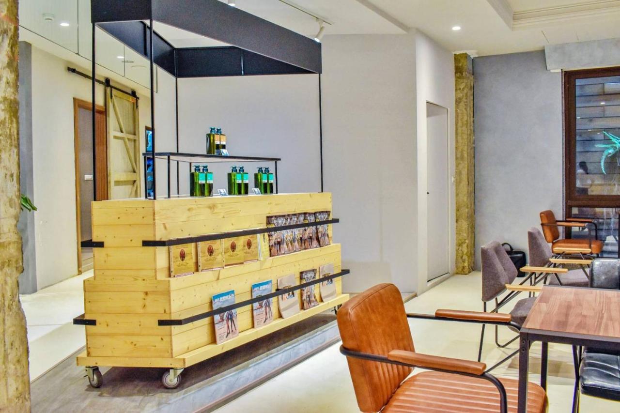 Talmud Business Hotel - Zhongshan Taichung Exterior photo