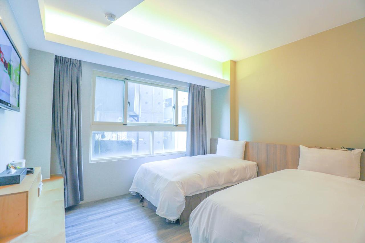Talmud Business Hotel - Zhongshan Taichung Exterior photo