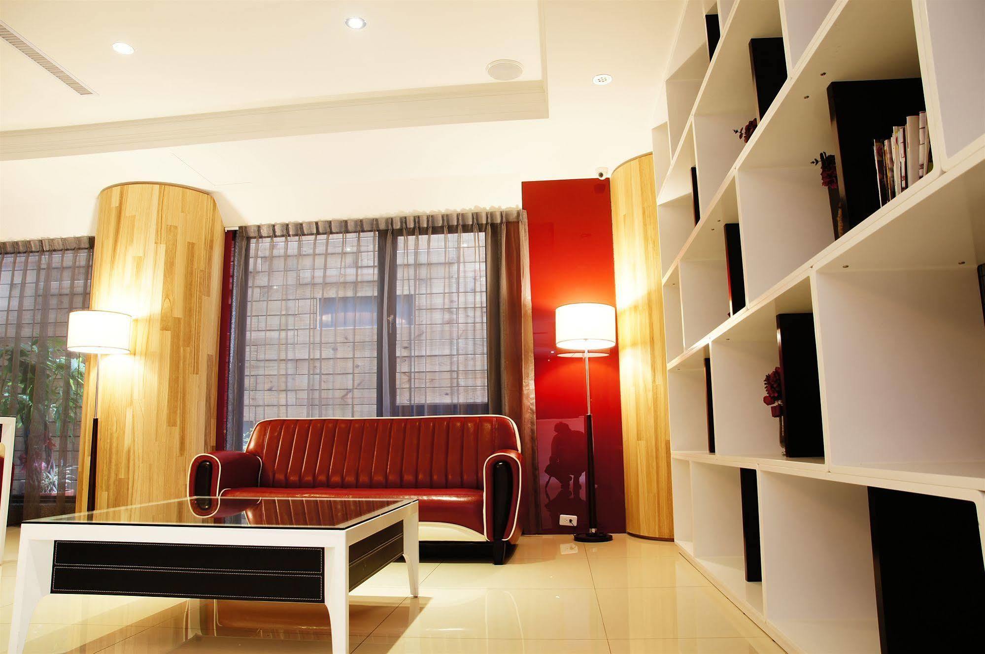 Talmud Business Hotel - Zhongshan Taichung Exterior photo